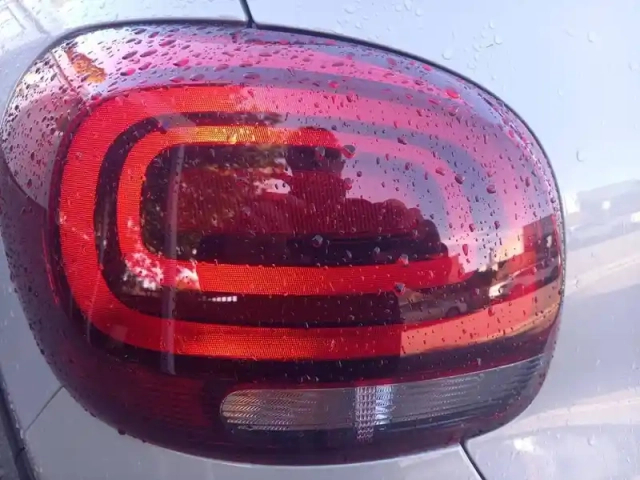Citroën C3 puretech 110 bvm6 — photo 17