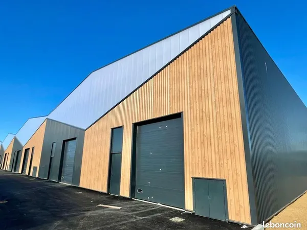 Local d'activité 117 m²