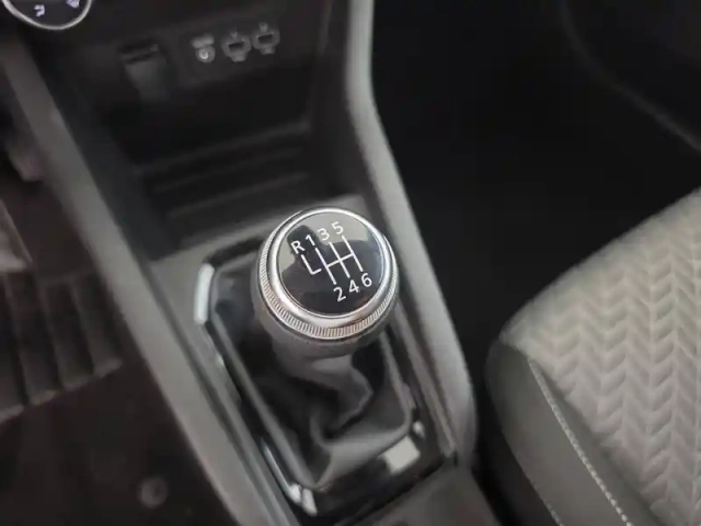 Renault Clio tce 90 — photo 19