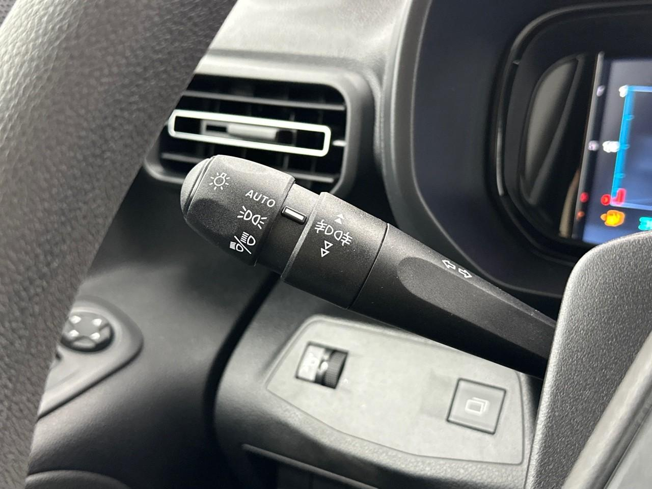 Citroën Berlingo van m diesel 100 ch manuelle — photo 20