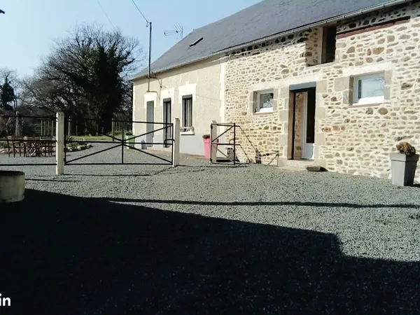 Location maison Courcité
