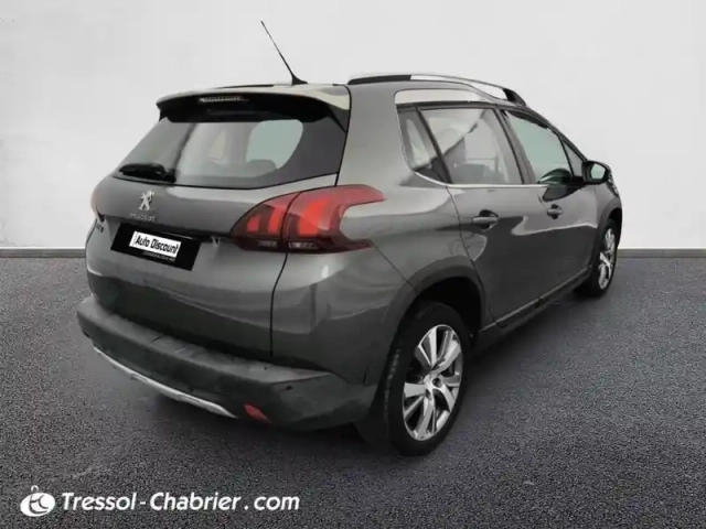 Peugeot 2008 puretech 130ch s&amp;s eat6 allure — photo 2