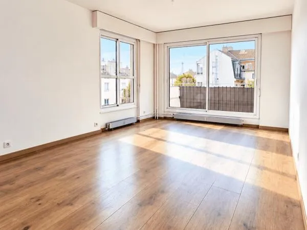Appartement - 5ème étage - 60.14 m2 - 2 pièces - Non meublé - Place de parking en sus