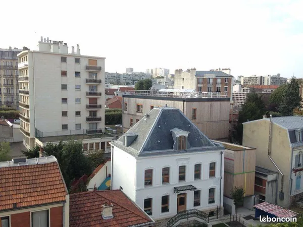 Superbe 2 pièces lumineux de 40 m² - Dernier étage, vue dégagée - Vente direct Particulier - Métro M