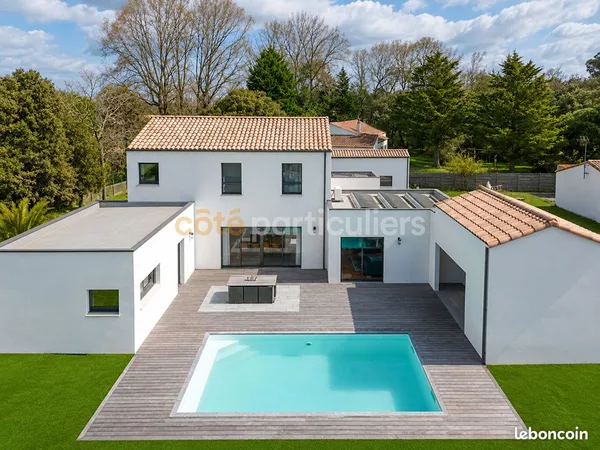 Maison 10 pièces 182 m²