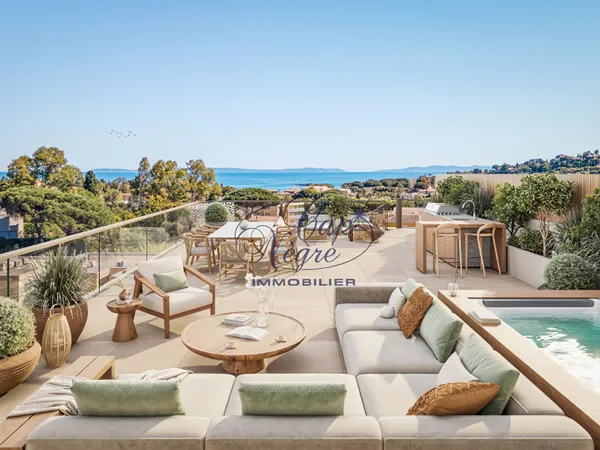 Appartement d'exception avec rooftop, exposition sud et vue mer au Lavandou