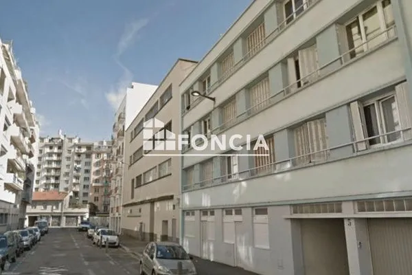 Parking 16 m²