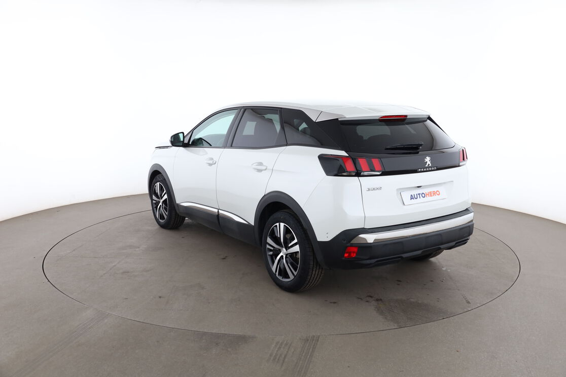 Peugeot 3008 1.2 PureTech Allure EAT8 — photo 3