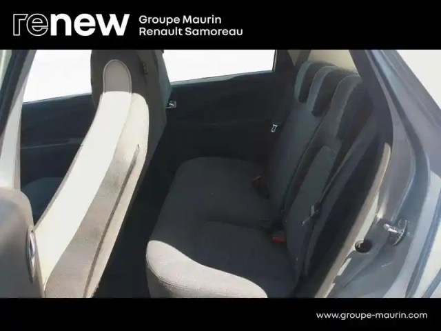 Renault Zoé zoe e-tech evolution charge normale r110 - 22b — photo 11