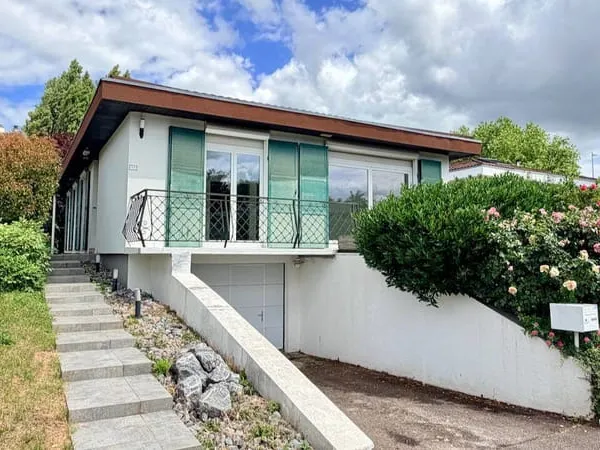 Maison de plain-pied 7 pièces 180 m²