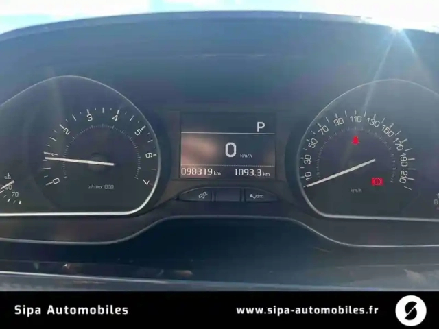 Peugeot 208 puretech 110ch s&amp;s eat6 — photo 27