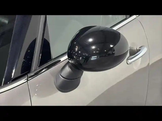 Mini Mini 5 portes cooper d 116ch — photo 15