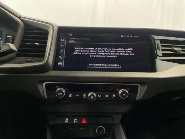 Audi A1 25 tfsi 95 ch bvm5 advanced — photo 10