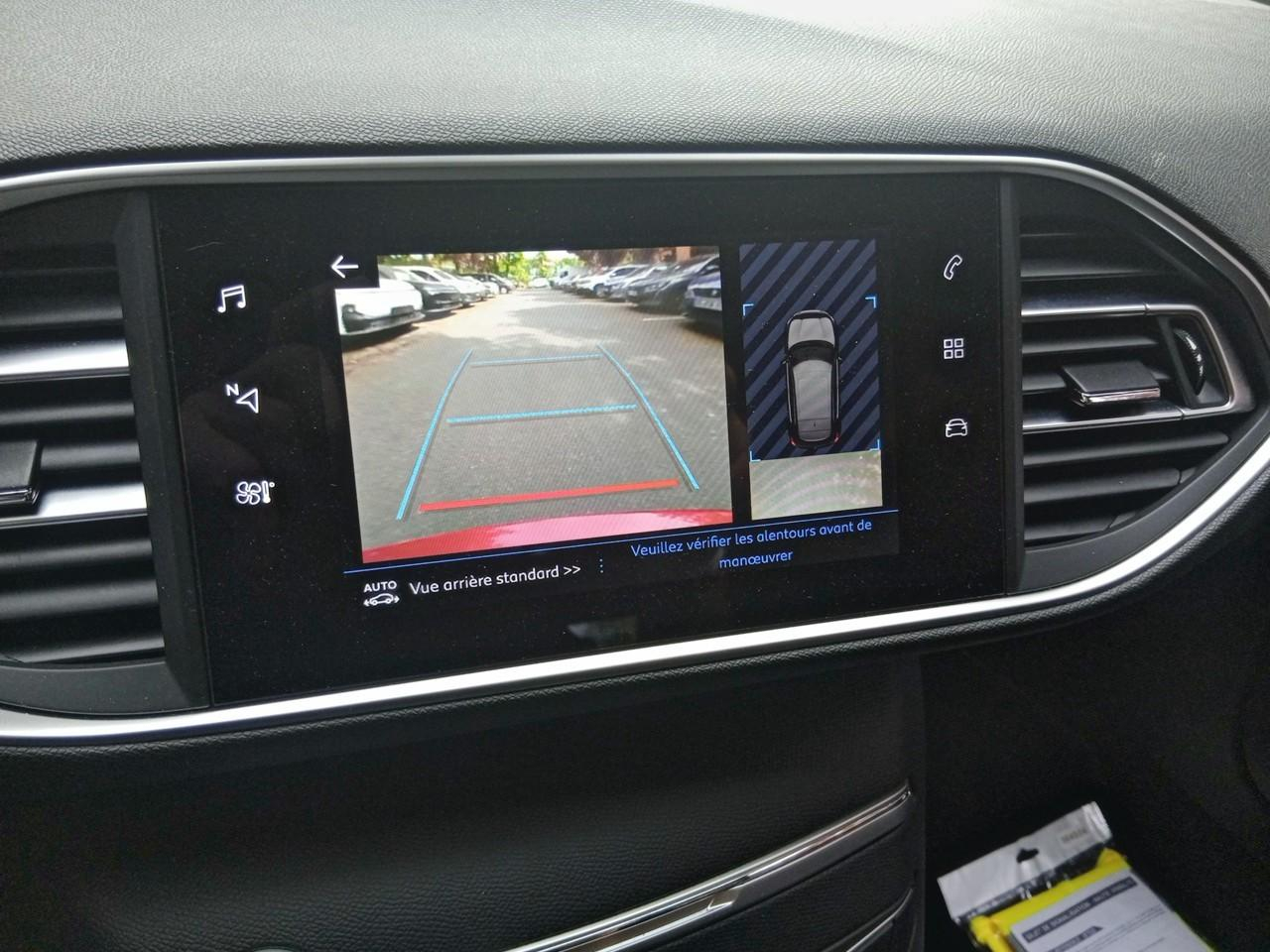 Peugeot 308 puretech 130ch s&s eat8 gt — photo 17