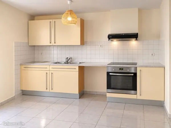 Maison avec locataire en place