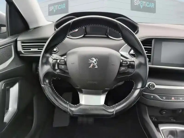 Peugeot 308 sw puretech 130ch s&amp;s bvm6 — photo 19
