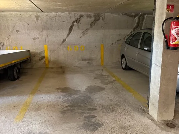 Location place de parking couverte proche RER A Noisy-Champs