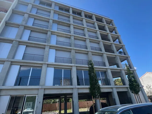 Local professionnel 124 m²