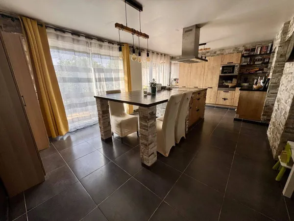 Maison 5 pièces 115 m²