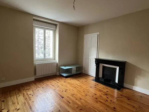 Grenoble - Ile Verte - Grand studio de 34m² avec cuisine séparée