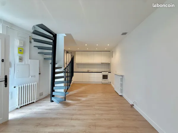 Ivry-sur-seine - appartement 3 pièces en duplex - 46,66 m² - 320.000