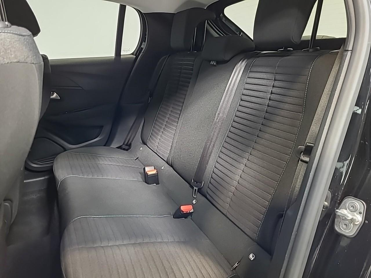 Peugeot 208 electrique 50 kwh 136ch style — photo 13