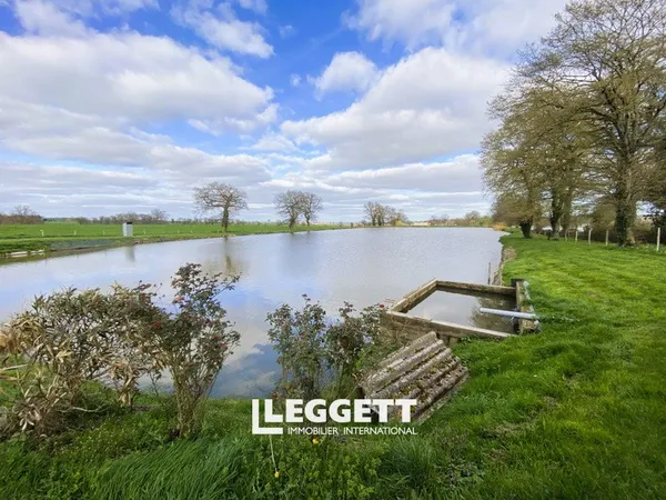 Plan d'eau Vente Chambérat   71600€