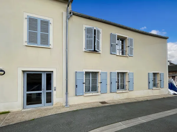 Location F3 AUVERS sur Oise