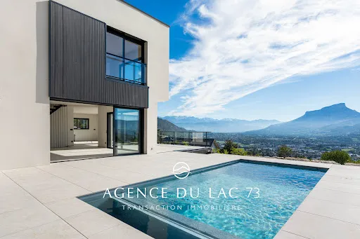 Villa 2 pièces 234 m²