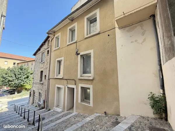 Immeuble de rapport 182 m²