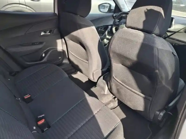 Peugeot 2008 puretech 130 s&amp;s bvm6 — photo 28
