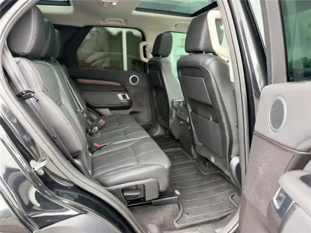 Land Rover Discovery mark iii sd4 2.0 240 ch — photo 9