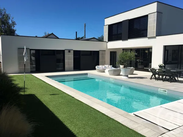 Maison 6 pièces 224 m²