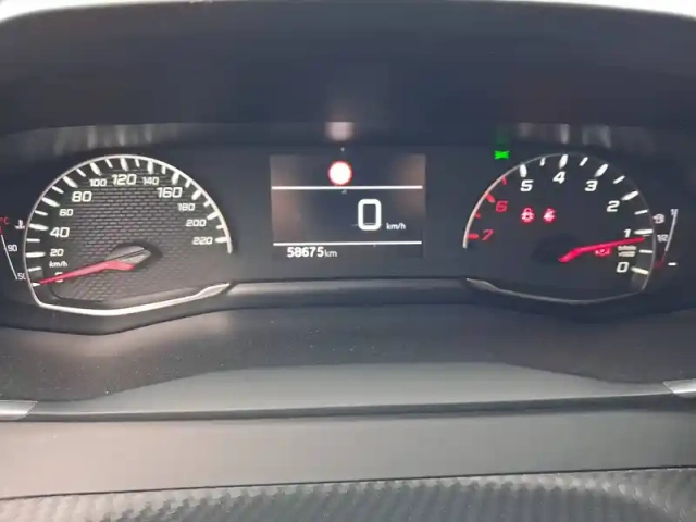 Peugeot 2008 puretech 100 s&amp;s bvm6 — photo 12