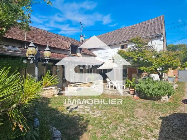 Maison 5 pièces 233 m²