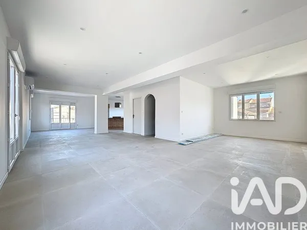 Appartement 5 pièces 179 m²