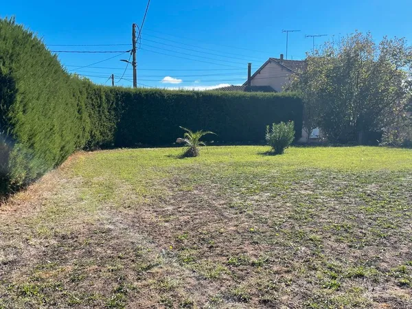 Vend terrain constructible