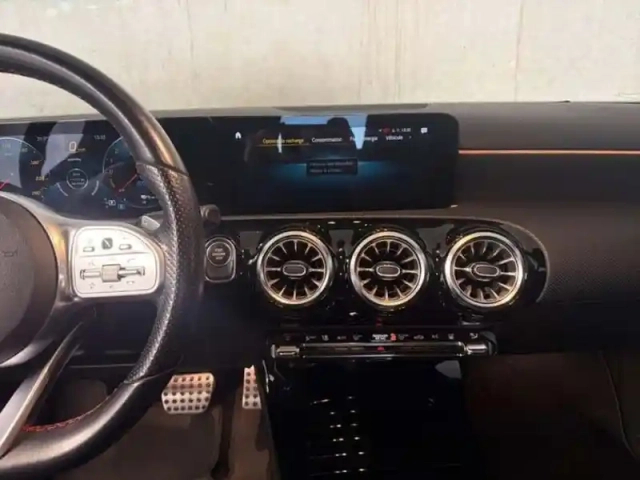 Mercedes Classe A 250 e 8g-dct amg line — photo 10