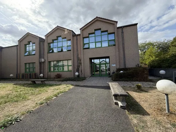 LOCAL COMMERCIAL MEAUX - 100m2