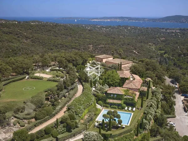 Villa 10 pièces 600 m²