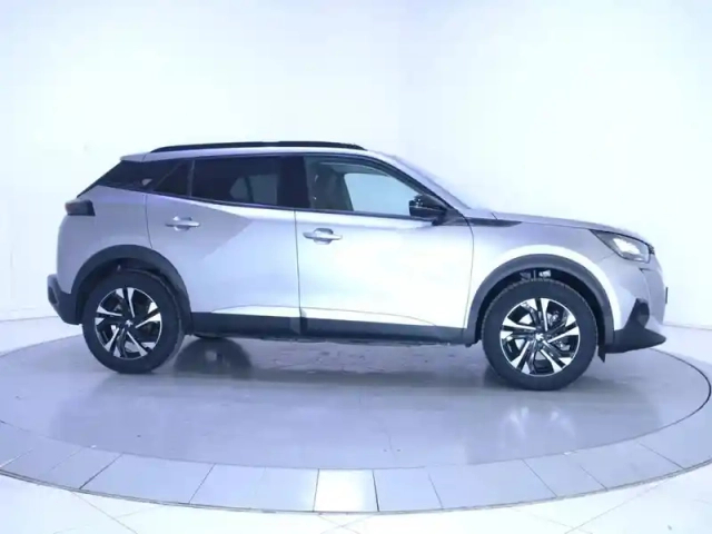 Peugeot 2008 bluehdi 130 s&amp;s eat8 — photo 4