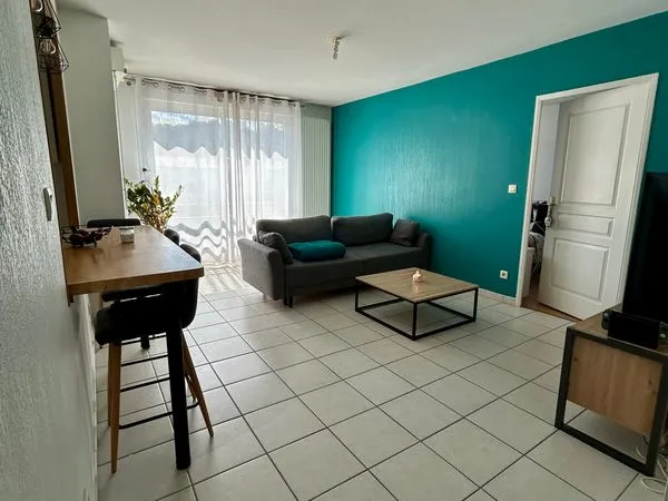 A louer - T4 lumineux de 85 m² avec balcon et garage double - Bourgoin-Jallieu