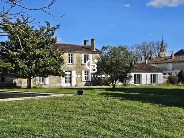 Maison 7 pièces 248 m²