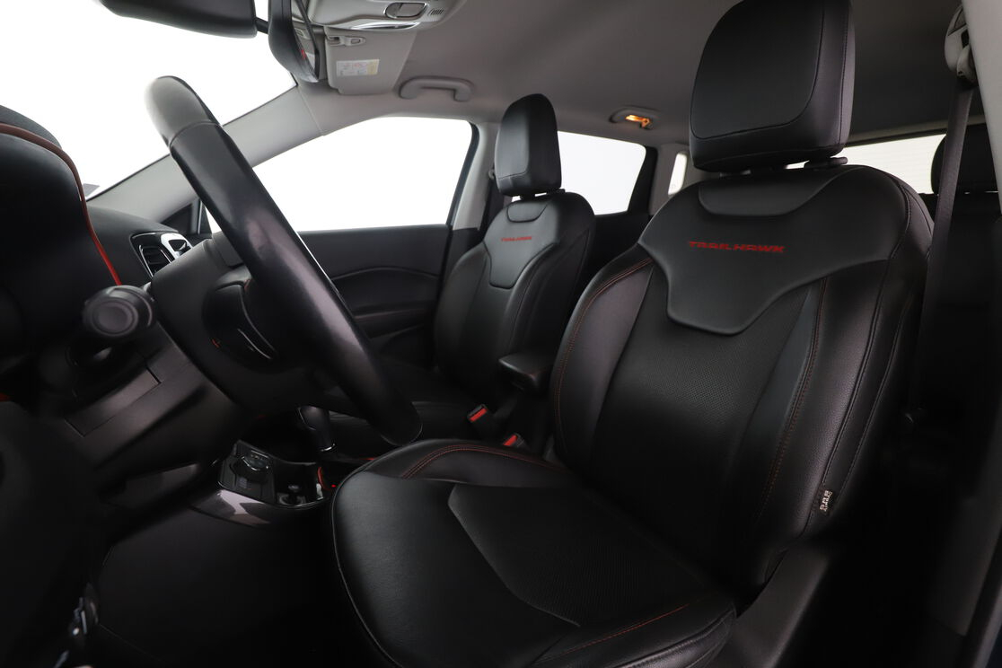 Jeep Compass 1.3 GSE T4 PHEV 4xe Trailhawk AT6 — photo 9