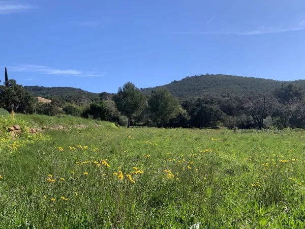 Terrain en individuel 636 m²