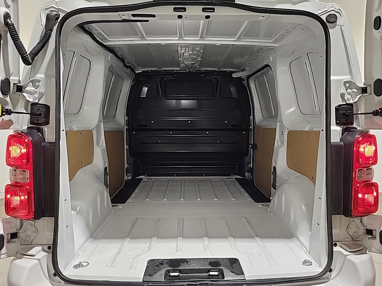 Citroën Jumpy fgn m bluehdi 180 s&s eat8 — photo 14