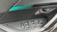 Peugeot 2008 1.2 PureTech 130ch S&S Allure EAT8 — photo 19