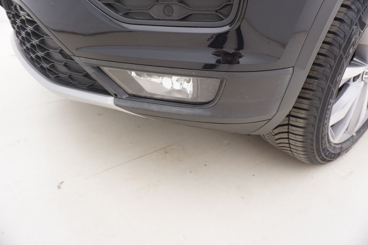 Volkswagen T-Roc — photo 25