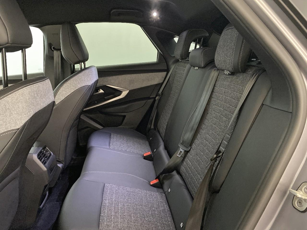 Peugeot 3008 hybrid 145 e-dcs6 allure — photo 10