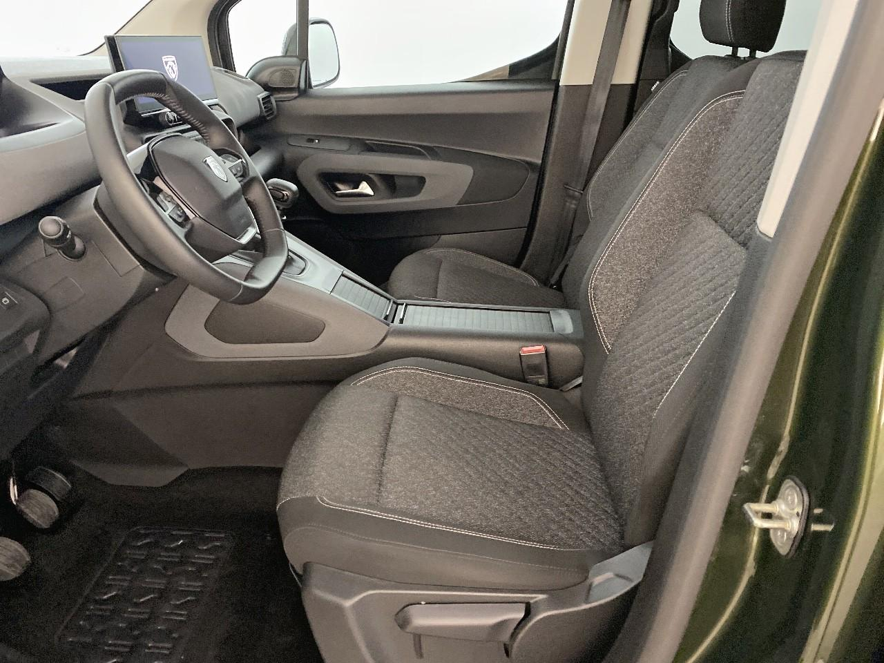 Peugeot Rifter m diesel 100 ch manuelle 5pl allure — photo 9